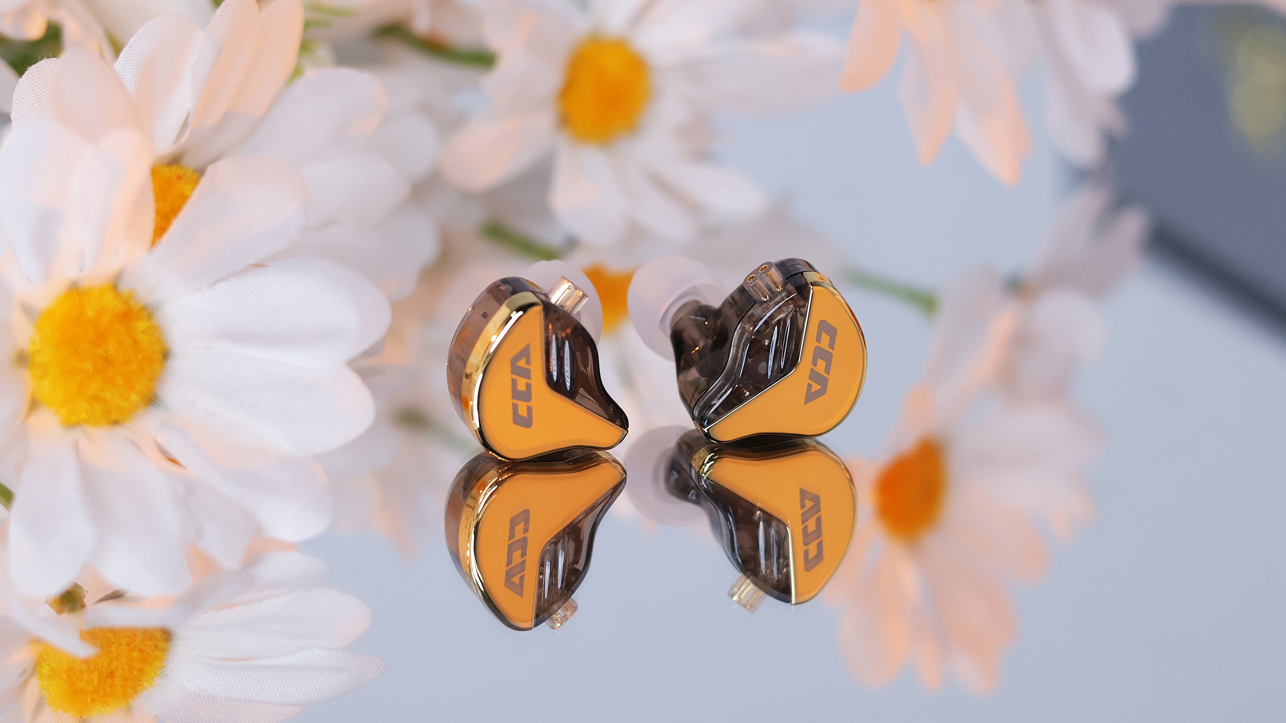 CCA CRA+ luxury gold metal and transparent resin in-ear monitor