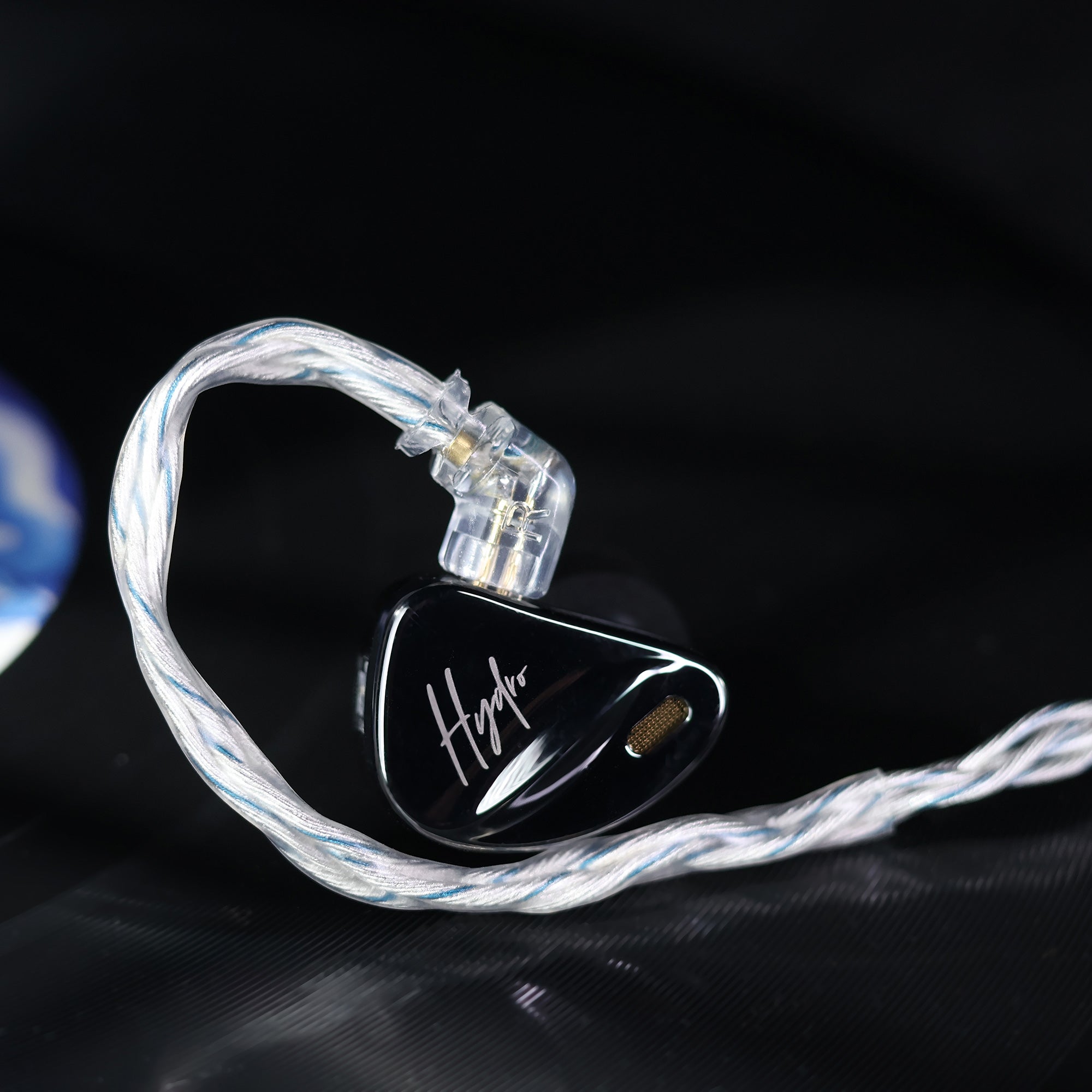 Detailed view of CCA Hydro alloy shell with precise craftsmanship